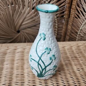 Basket weave with shamrocks small vase